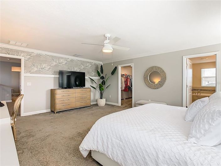 Image No.28-6 Bed Property for sale