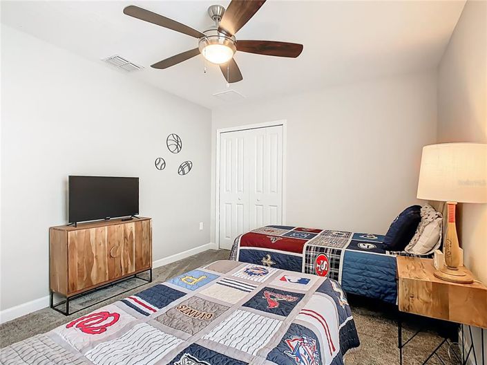 Image No.37-6 Bed Property for sale