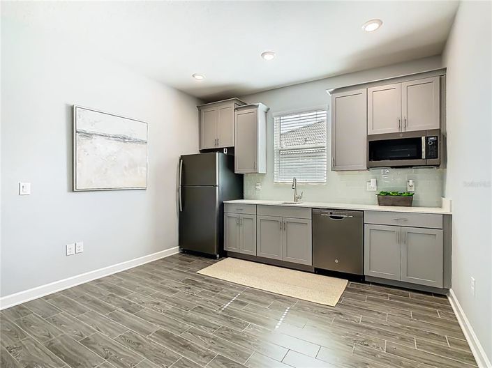 Image No.42-6 Bed Property for sale