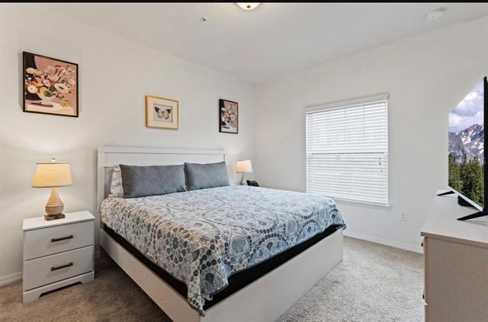 Image No.12-4 Bed Townhouse for sale