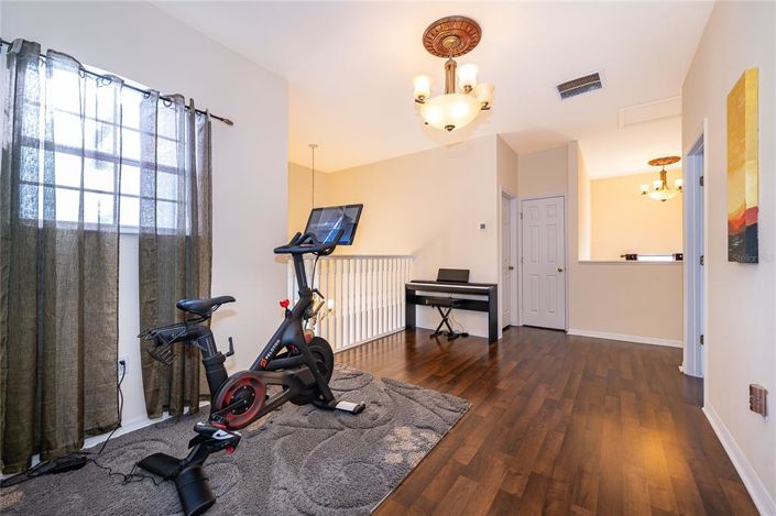 Image No.25-6 Bed Property for sale