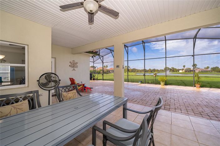 Image No.35-6 Bed Property for sale