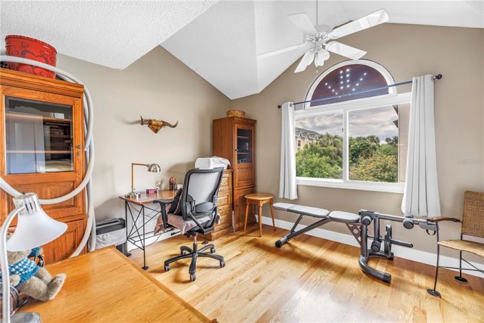 Image No.10-3 Bed Townhouse for sale