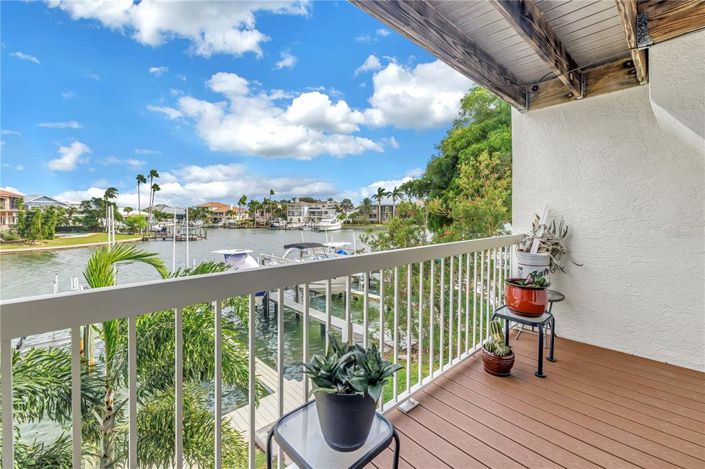 Image No.12-3 Bed Townhouse for sale