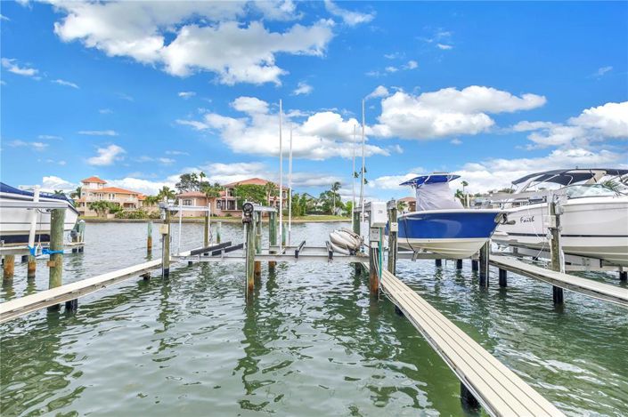 Image No.24-3 Bed Townhouse for sale