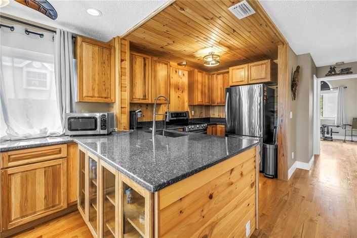 Image No.8-3 Bed Townhouse for sale