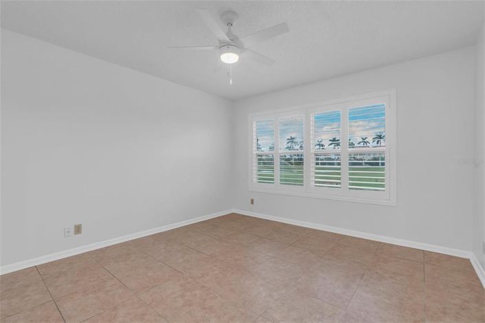 Image No.18-2 Bed Property for sale