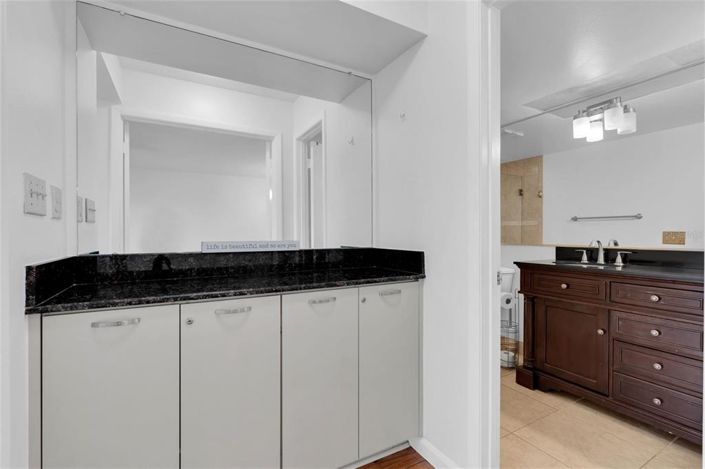 Image No.20-2 Bed Property for sale