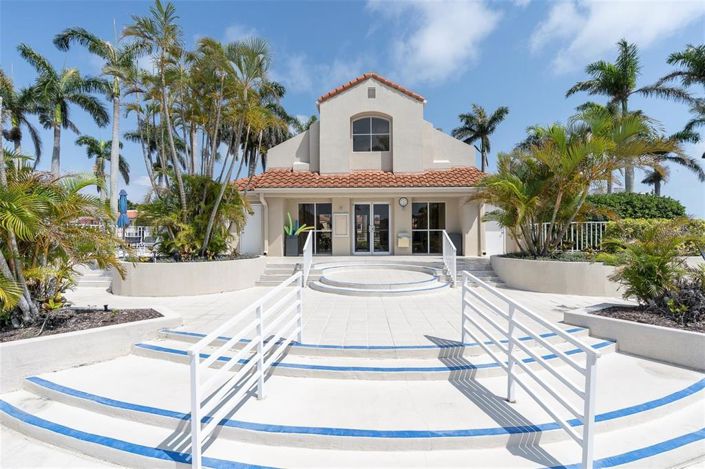 Image No.36-2 Bed Property for sale