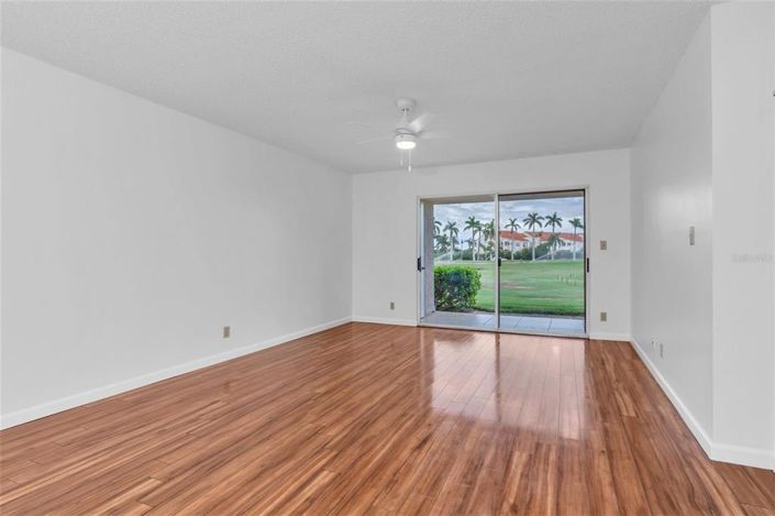 Image No.6-2 Bed Property for sale