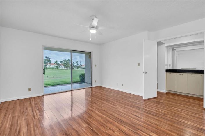 Image No.7-2 Bed Property for sale