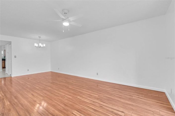 Image No.8-2 Bed Property for sale