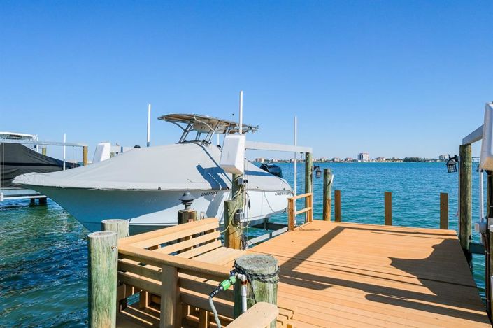 Image No.15-4 Bed Property for sale