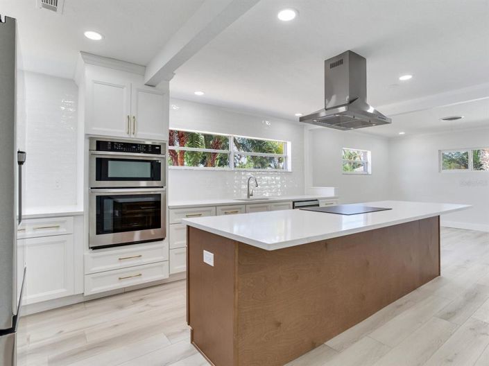 Image No.17-3 Bed Property for sale