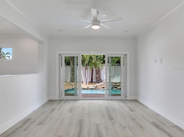 Image No.24-3 Bed Property for sale