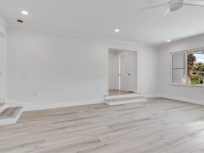 Image No.27-3 Bed Property for sale