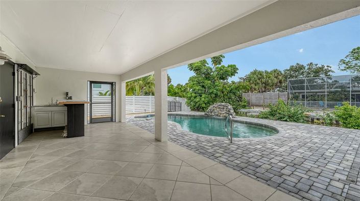 Image No.23-3 Bed Property for sale