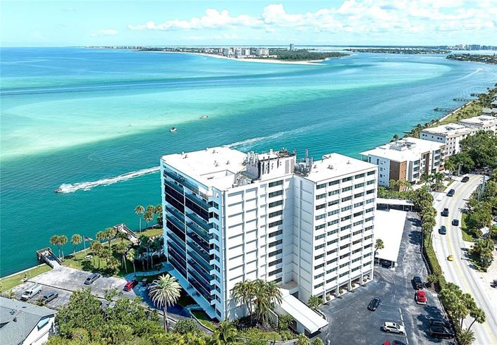 Image No.1-Propriété de 2 chambres à vendre à Sarasota