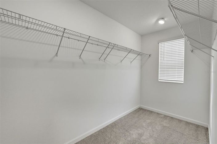 Image No.27-6 Bed Property for sale