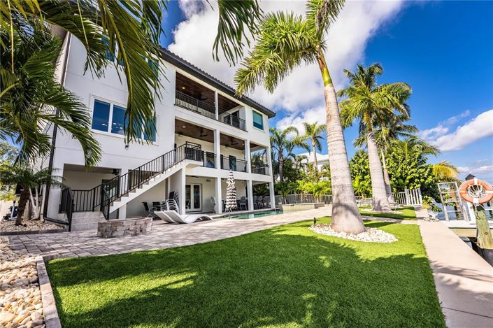 Image No.5-Propriété de 4 chambres à vendre à Floride