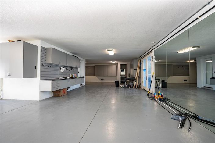 Image No.54-4 Bed Property for sale