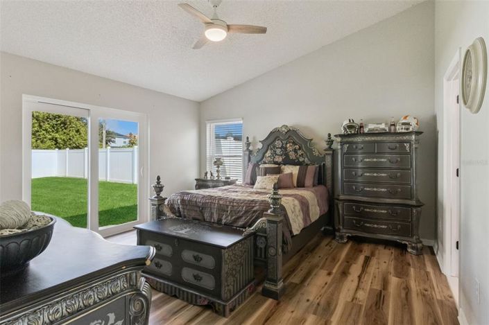 Image No.18-3 Bed Property for sale