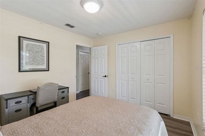 Image No.28-3 Bed Property for sale