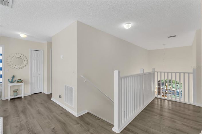 Image No.16-7 Bed Property for sale