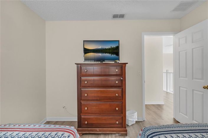 Image No.30-7 Bed Property for sale