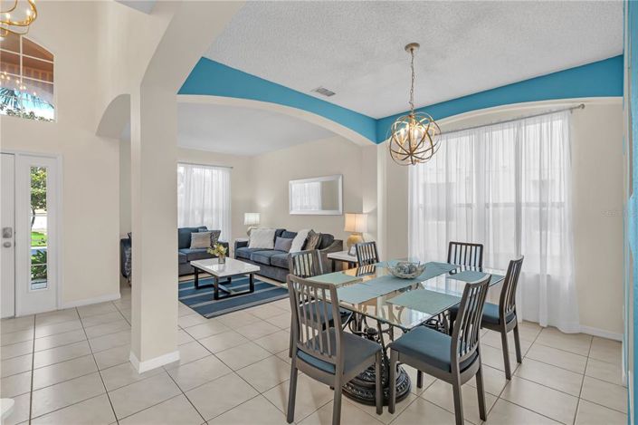 Image No.4-7 Bed Property for sale