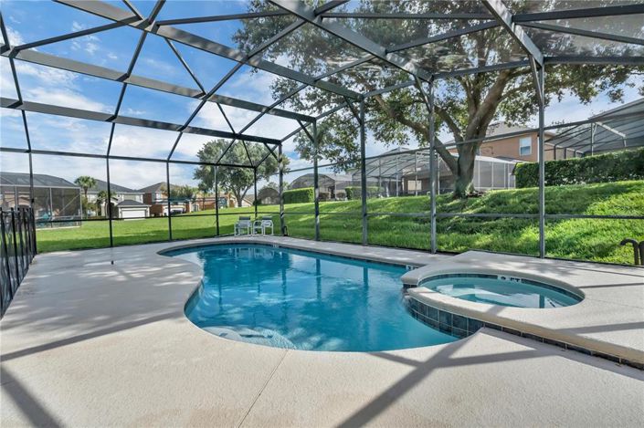 Image No.42-7 Bed Property for sale