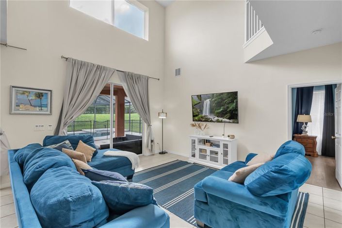 Image No.5-7 Bed Property for sale