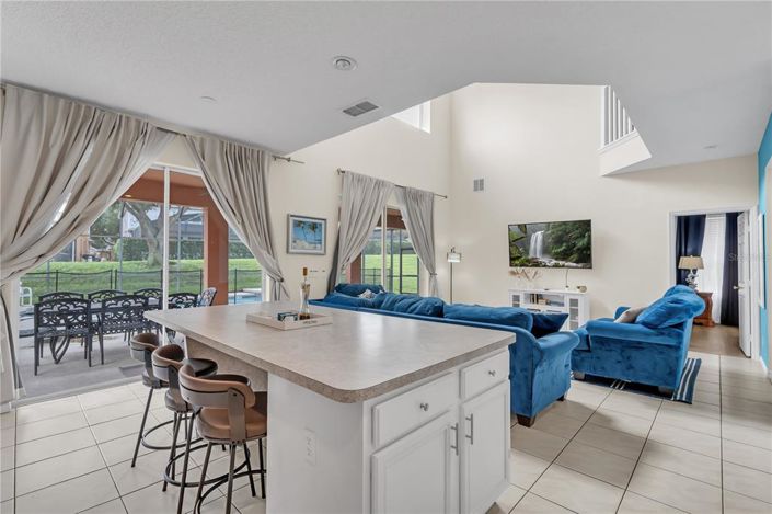 Image No.8-7 Bed Property for sale