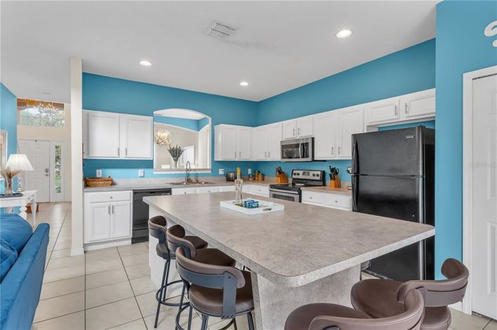 Image No.9-7 Bed Property for sale