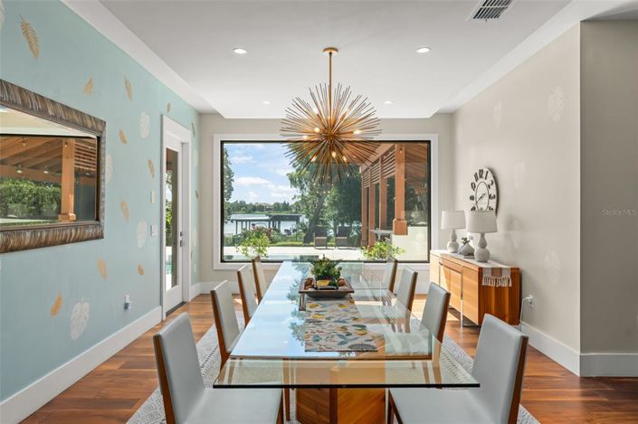 Image No.18-5 Bed Property for sale