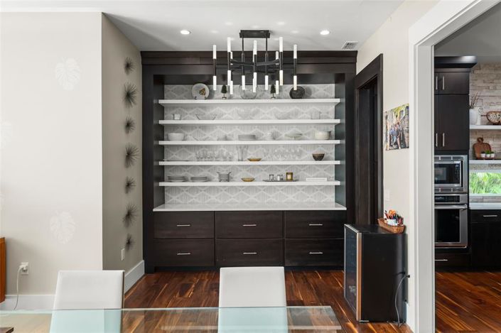 Image No.20-5 Bed Property for sale