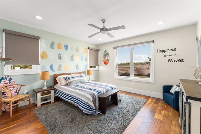 Image No.52-5 Bed Property for sale