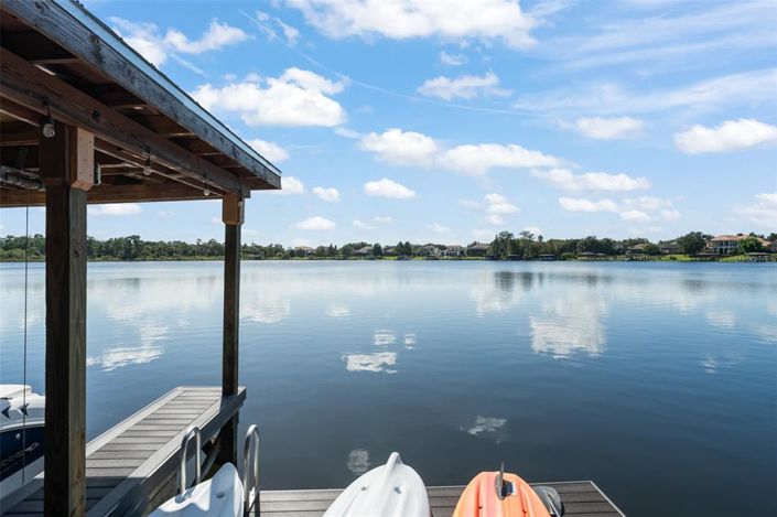 Image No.68-5 Bed Property for sale