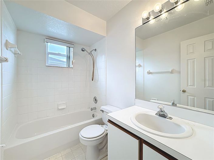 Image No.22-4 Bed Property for sale