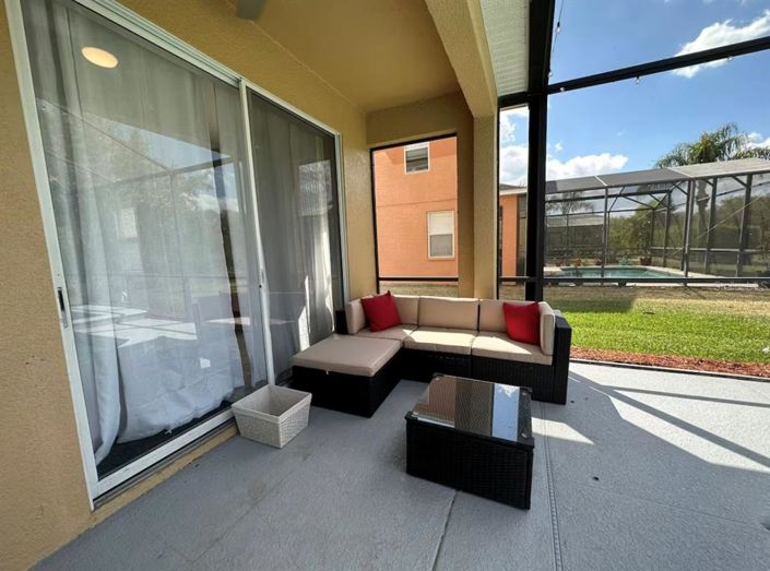 Image No.25-5 Bed Property for sale