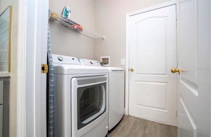 Image No.34-5 Bed Property for sale