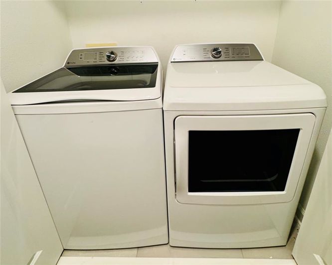 Image No.30-4 Bed Townhouse for sale