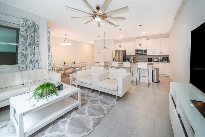 Image No.4-4 Bed Townhouse for sale