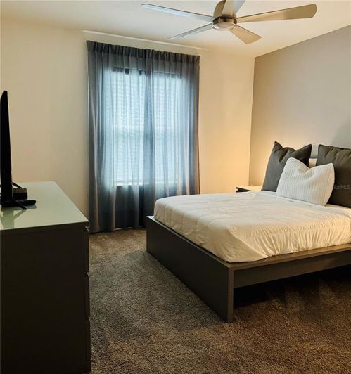 Image No.67-4 Bed Townhouse for sale