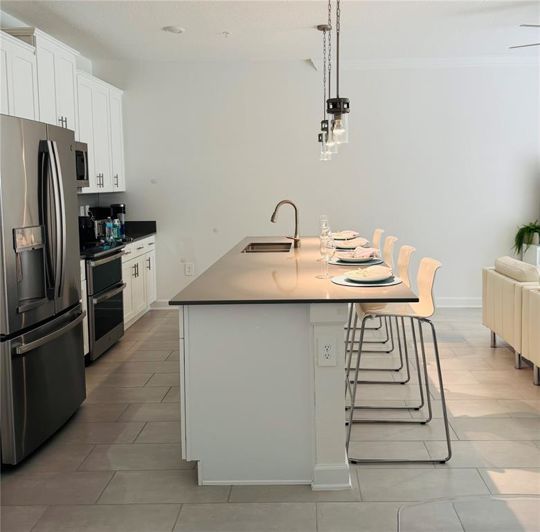 Image No.77-4 Bed Townhouse for sale