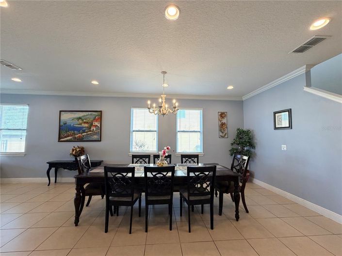 Image No.11-8 Bed Property for sale