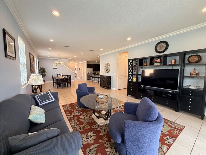 Image No.14-8 Bed Property for sale