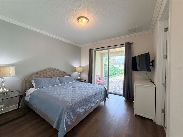 Image No.15-8 Bed Property for sale