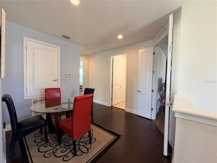 Image No.25-8 Bed Property for sale