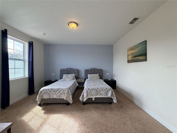 Image No.30-8 Bed Property for sale